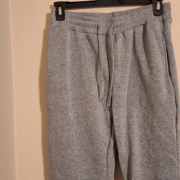grey jogging pants medium - Picture 10 of 11